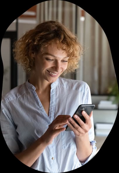 women with her phone
